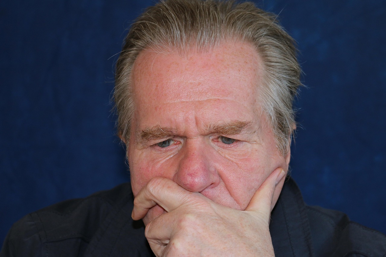 生え際の後退を止める方法は何ですか？