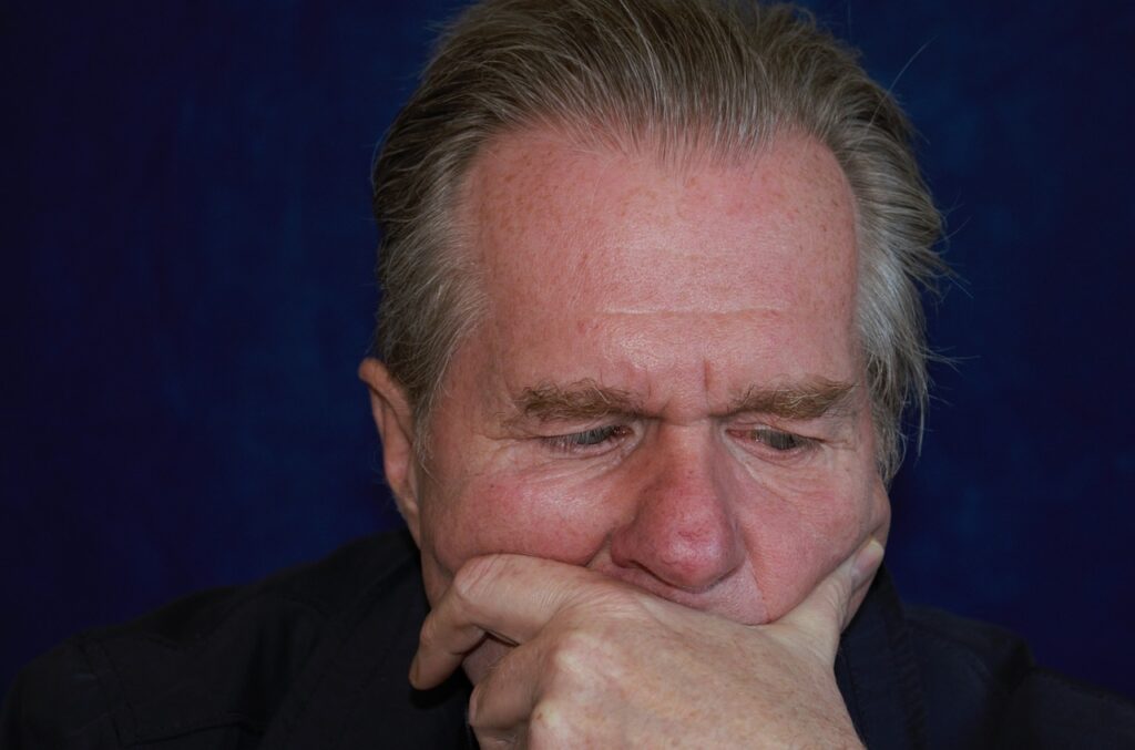 生え際の後退を止める方法は？