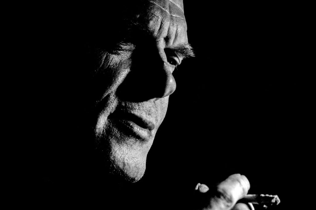 頭皮の皮脂が多いと薄毛に関係するのは本当ですか？